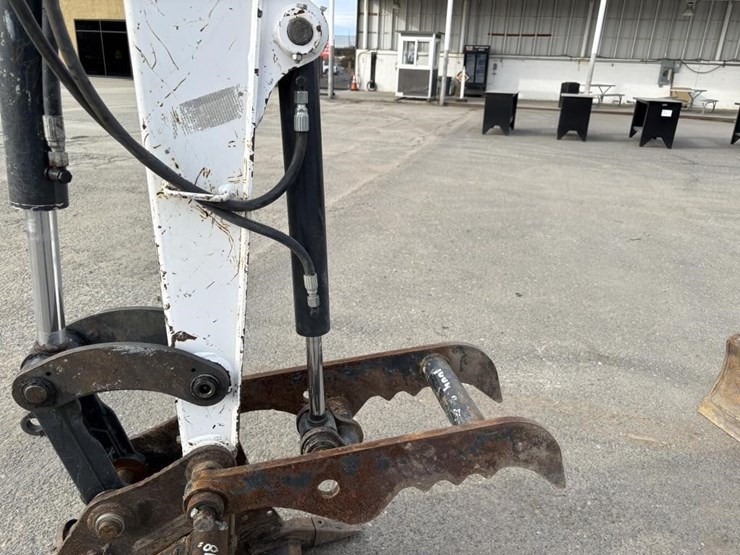 2021-bobcat-e35-image-14