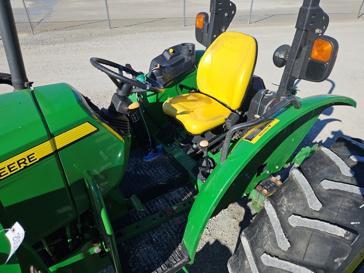 2018-john-deere-5075e-image-20