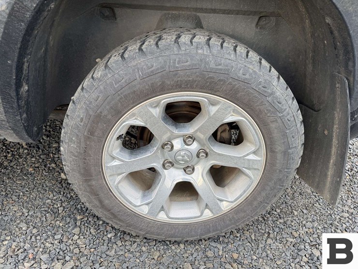 2018-dodge-1500-image-18