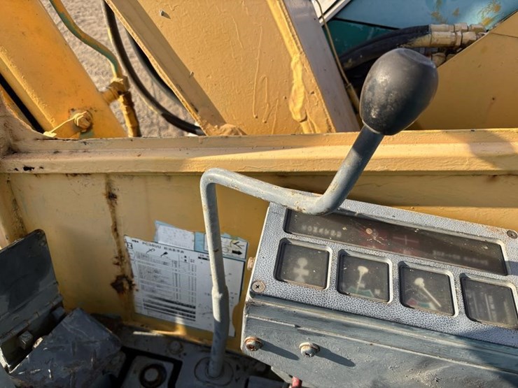 komatsu-pc38uu-1-image-25