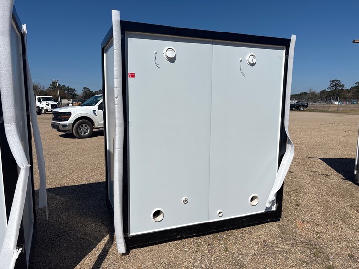 #32595-•-mobile-double-toilet-image-3