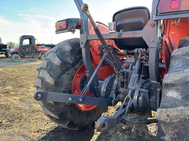 2011-kubota-mx4700-image-14