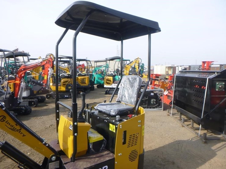 agt-h12r-hydraulic-excavator-image-18