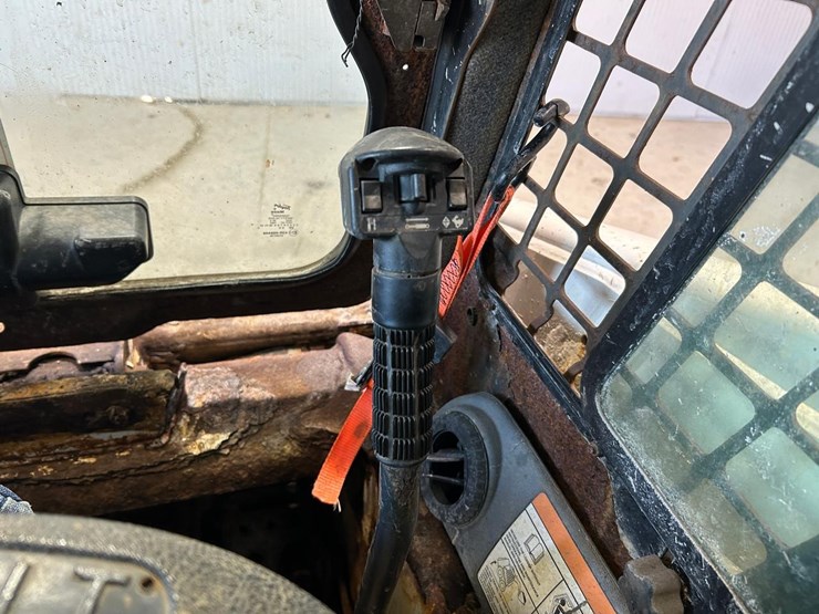 bobcat-s130-image-24