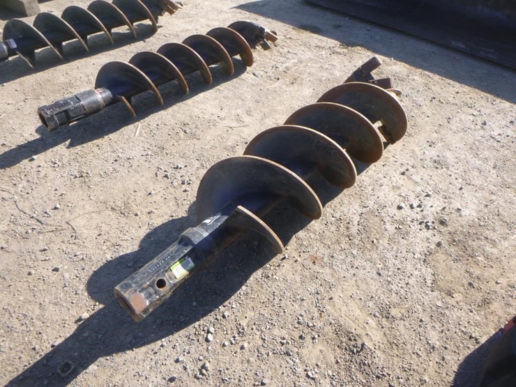 caterpillar-12-image-3