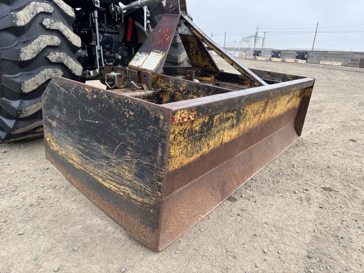 2017-new-holland-workmaster-40-image-15