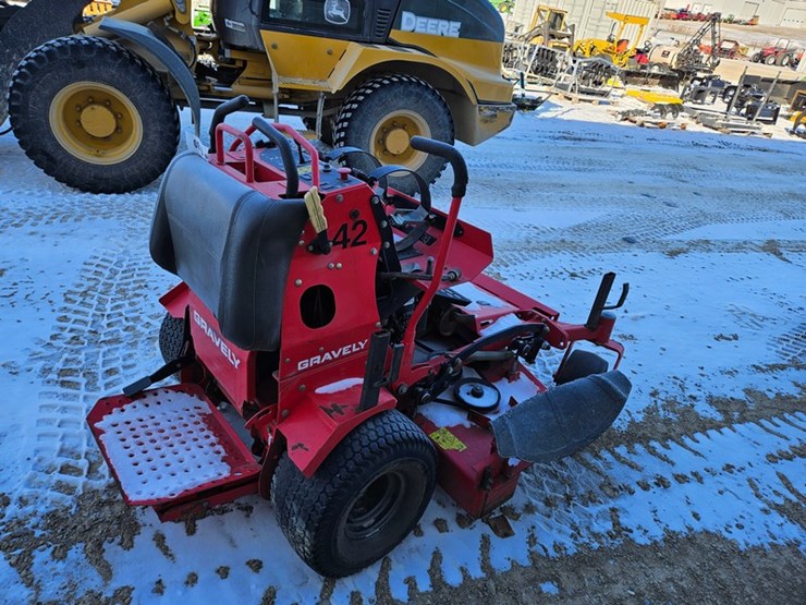 #160-•-gravely-pro-stance-60-stand-up-zero-turn-mower-image-5