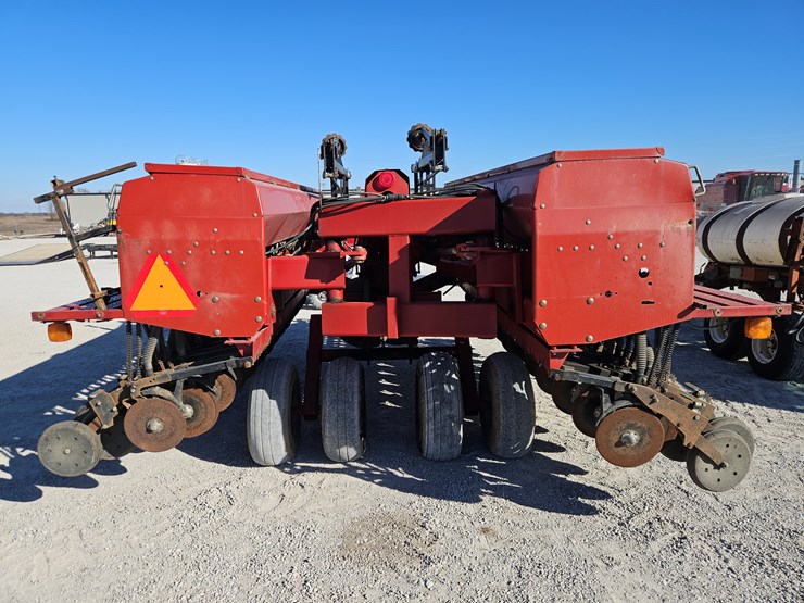 case-ih-5500-image-9