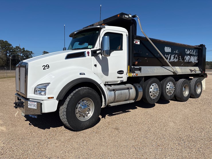 2024-kenworth-t880-image-1