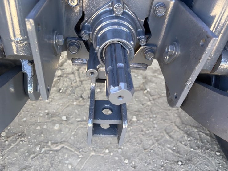 kubota-l4760d-image-10