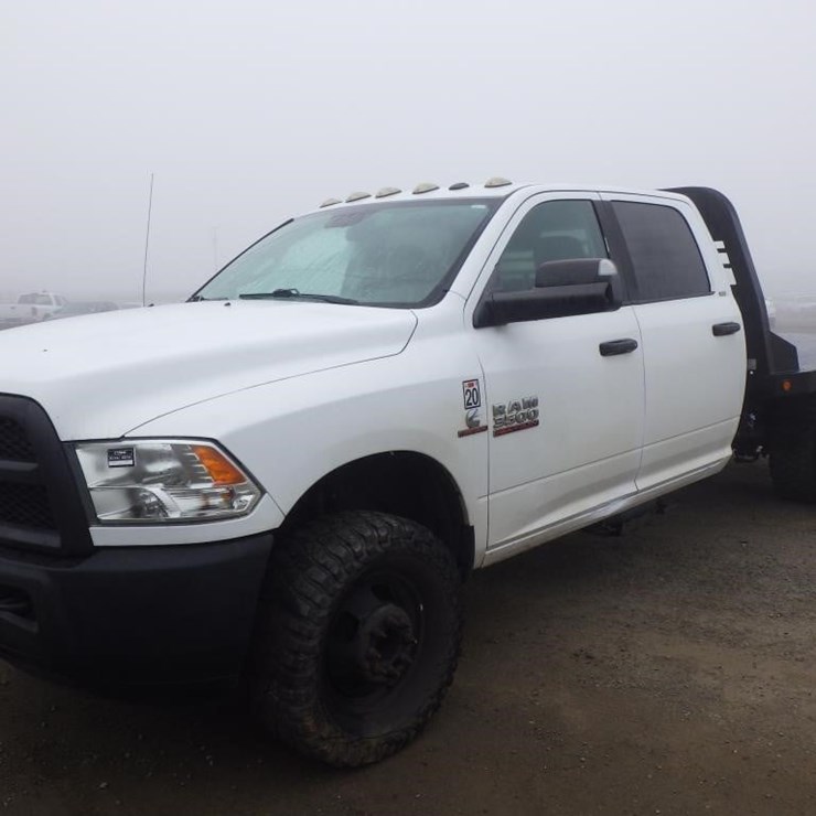 2016 DODGE 3500