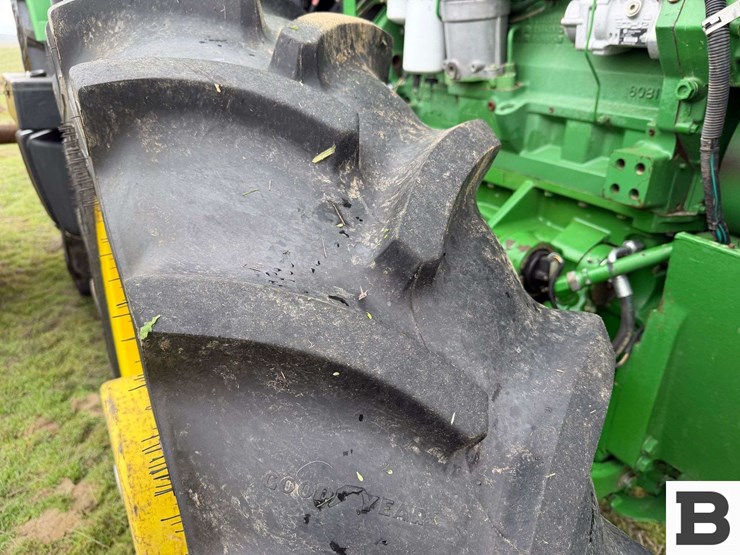 2002-john-deere-8420-image-89