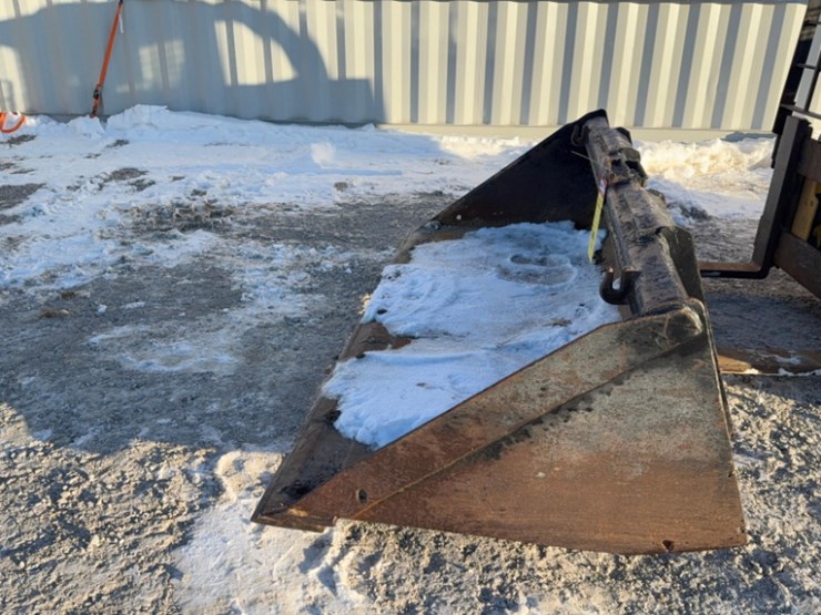 6'-skid-loader-bucket-image-2