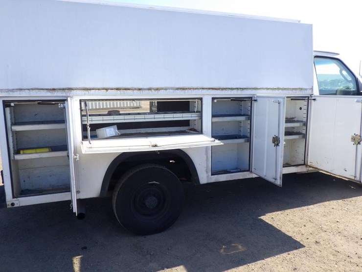 2012-utility-van-image-8