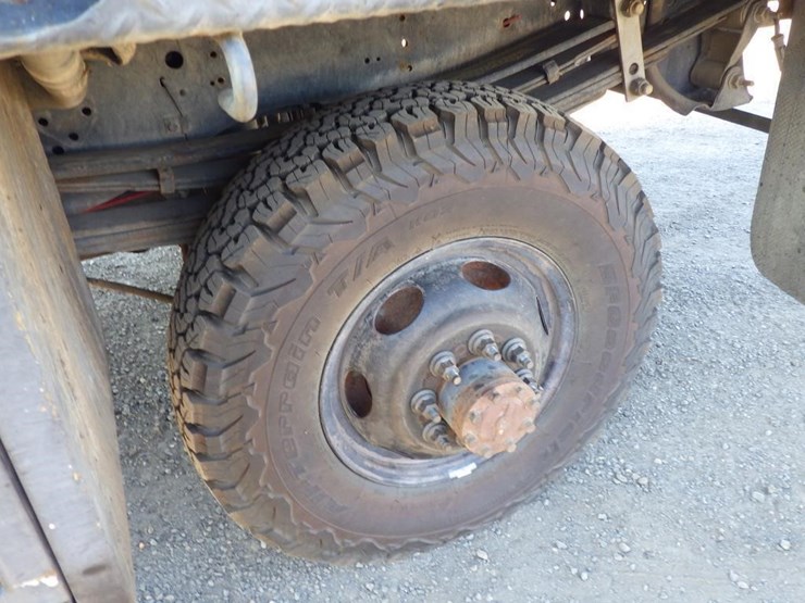 2001-dodge-ram-3500-image-12