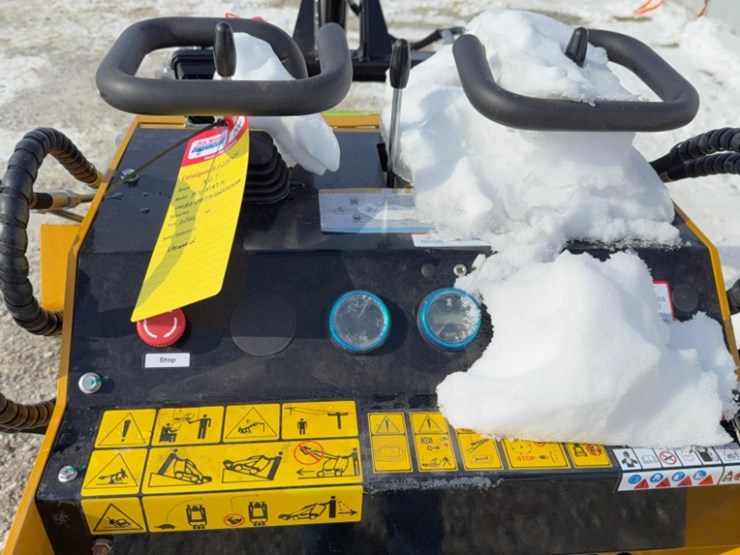 new-unused-2025-agt-model-mx-mrt14-mini-skid-steer,-13.5-hp-gas-engine,-aux.-hyd,-40"-bucket-image-5