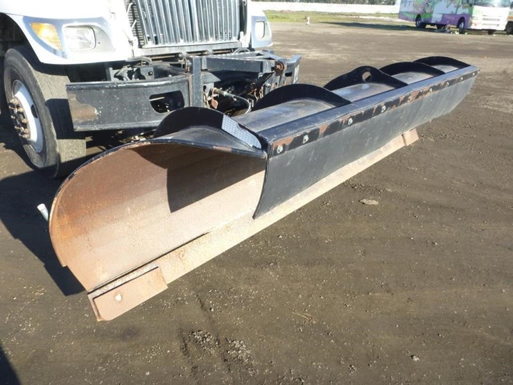 2004-international-7400-image-19