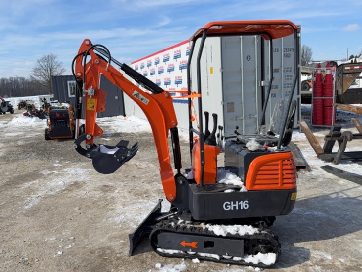 unused-aboss-model-gh16-mini-excavator,-pilot-controls,-13.5-hp-gas-engine,-16"-bucket,-sn2507059724-image-1