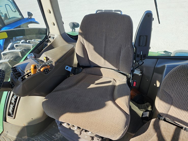 john-deere-7210r-image-15