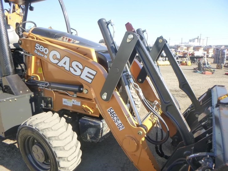 2018-case-580sn-image-16