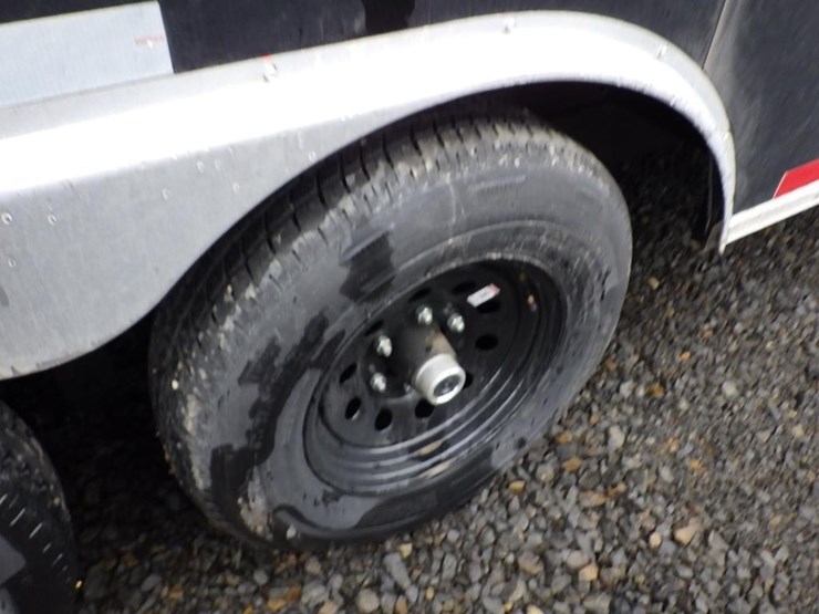 2026-royal-larct52-826v-86-t/a-enclosed-trailer-image-18