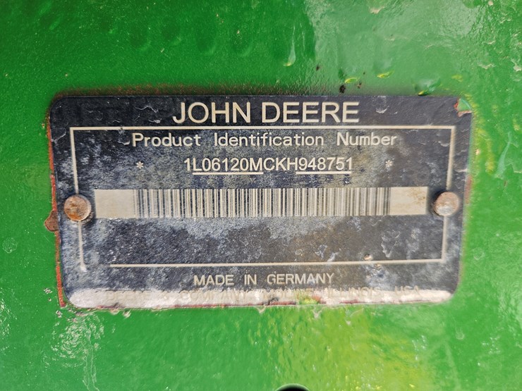 2019-john-deere-6120m-image-17