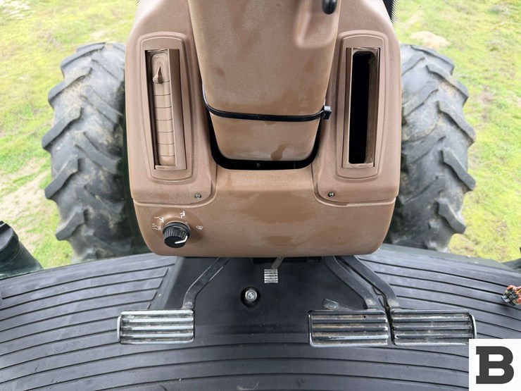 2004-john-deere-7920-image-93