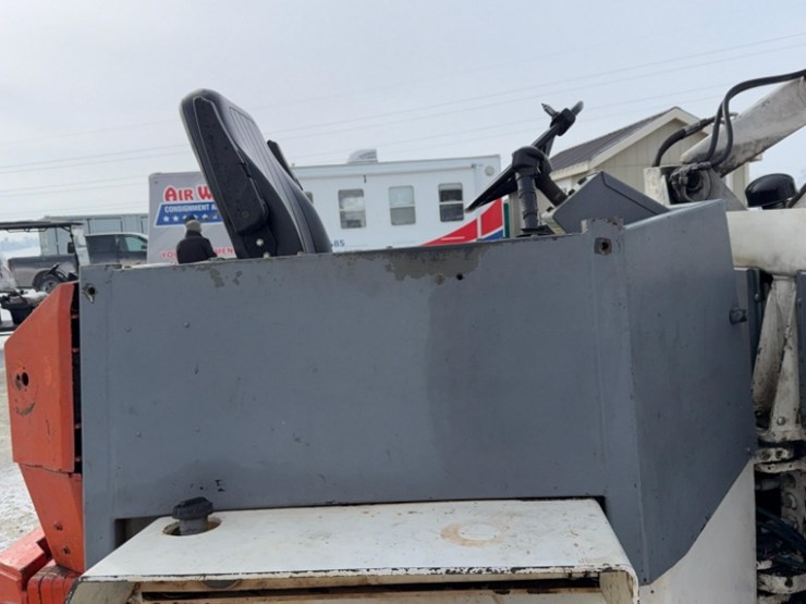 bobcat-2410-image-18