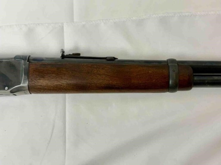 winchester---lever-action-rifle-image-9