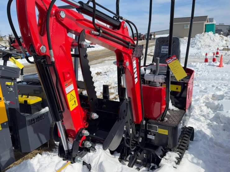 new-unused-2025-miva-model-13-mini-excavator,-13.5hp-gas-engine,-pilot-controls,-16"-bucket,-blade-image-15