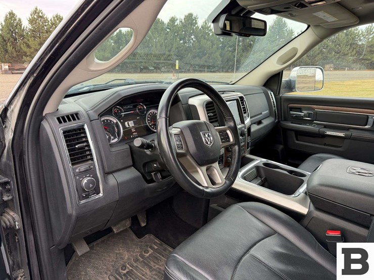 2018-dodge-1500-image-32