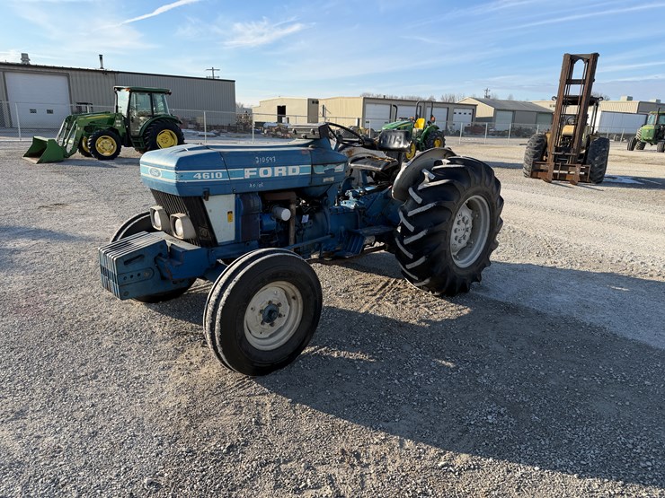 1984-ford-4610-image-1