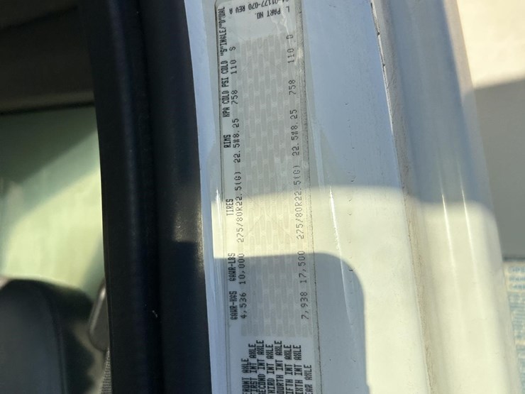 2007-freightliner-business-class-m2-106-image-53