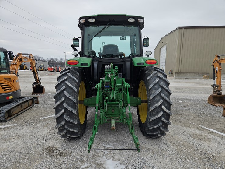 2017-john-deere-6155r-image-12