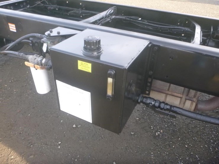 2012-ford-f650-image-18