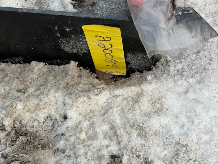 new-unused-giyi-model-bf47-bale-spear-skid-loader-attachment-image-3