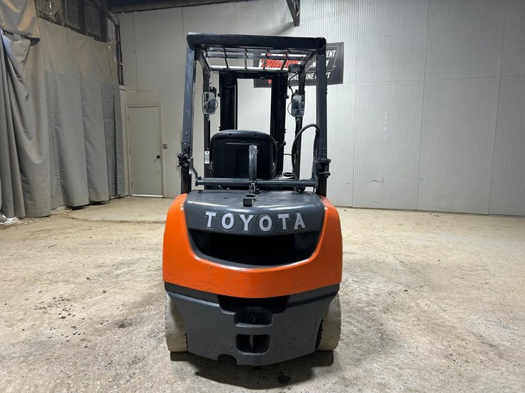 2019-toyota-8fgu25-image-3