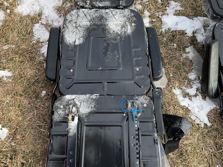 new-unused-sklp-luxury-equipment-seat-with-seat-belt-image-3