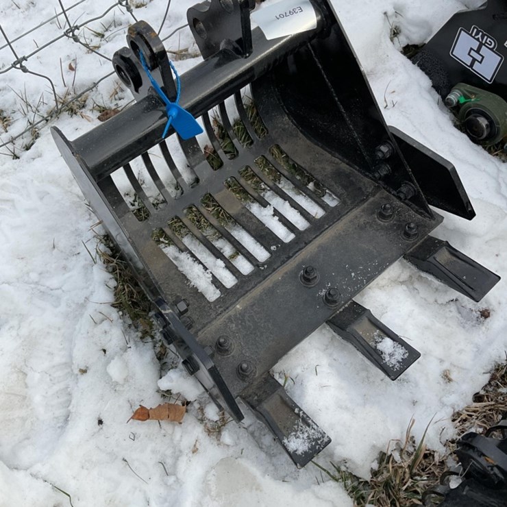 New Unused Sand Bucket Mini Excavator Attachment