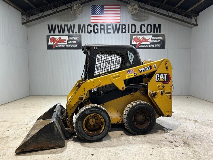 2021-caterpillar-226d3-image-1