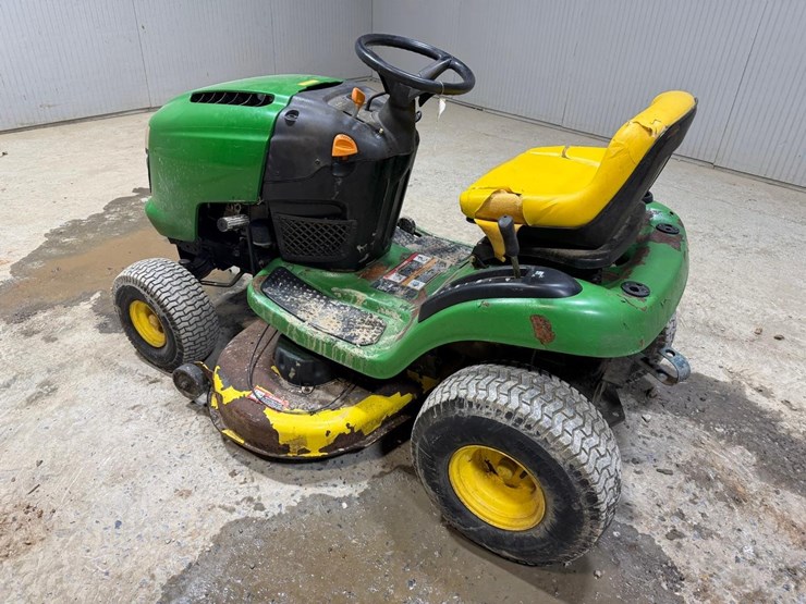 john-deere-l110-image-3