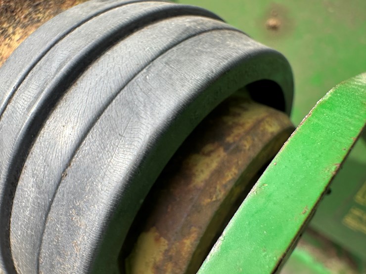 2012-john-deere-616c-image-14