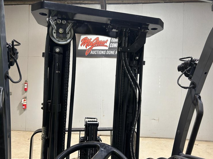 2020-toyota-8fgu25-image-18