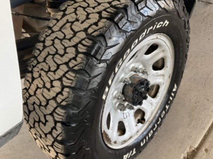 2015-chevrolet-silverado-3500-image-8