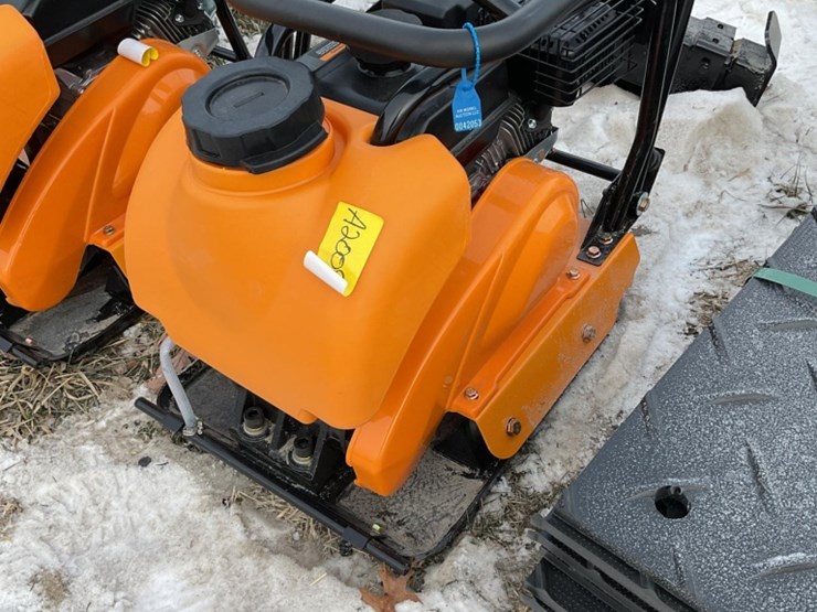 new-unused-giyi-90-plate-compactor,-196cc-gas-engine-image-1