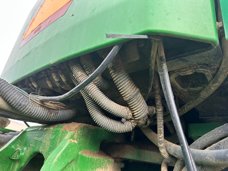 2014-john-deere-9460r-image-54