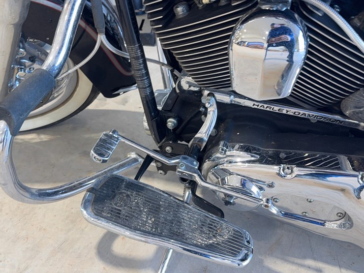 harley-davidson-motorcycle-image-8