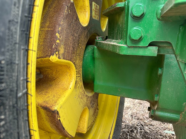 2014-john-deere-9460r-image-16