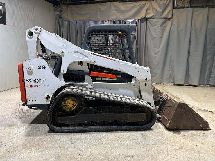 bobcat-t740-image-5