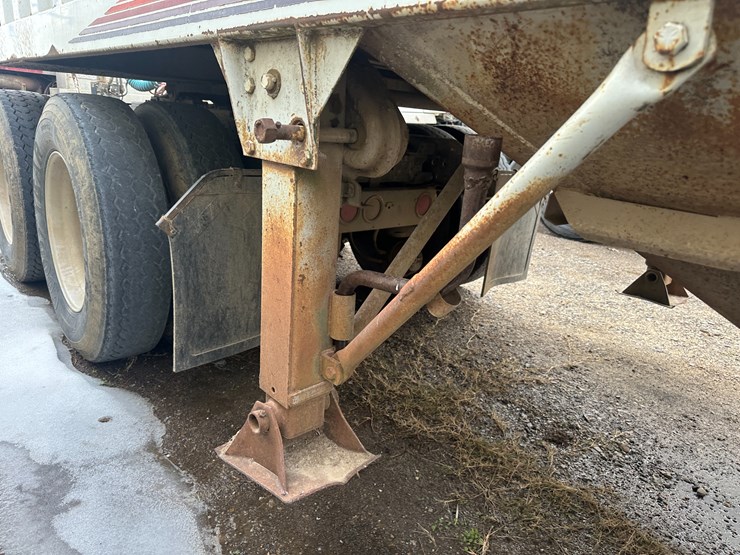 1993-jet-42-image-24